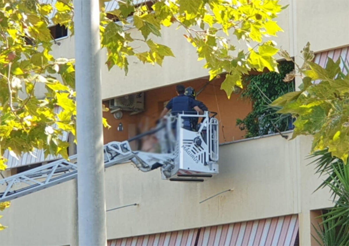 Aprilia, minaccia il suicidio. Ore di trattative, alla fine desiste. - 