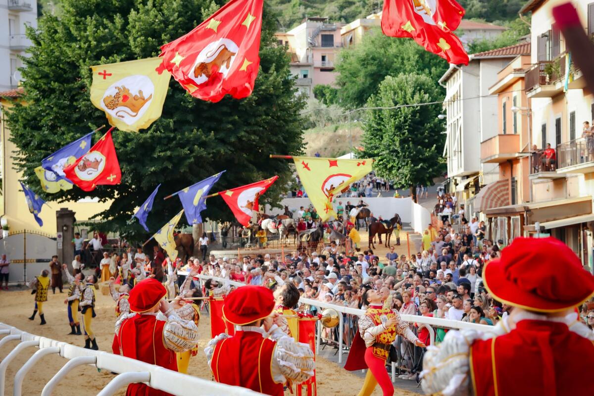 Gli sbandieratori delle contrade di Cori in Russia dal 20 al 31 agosto. Continua la loro tournée intercontinentale. - 