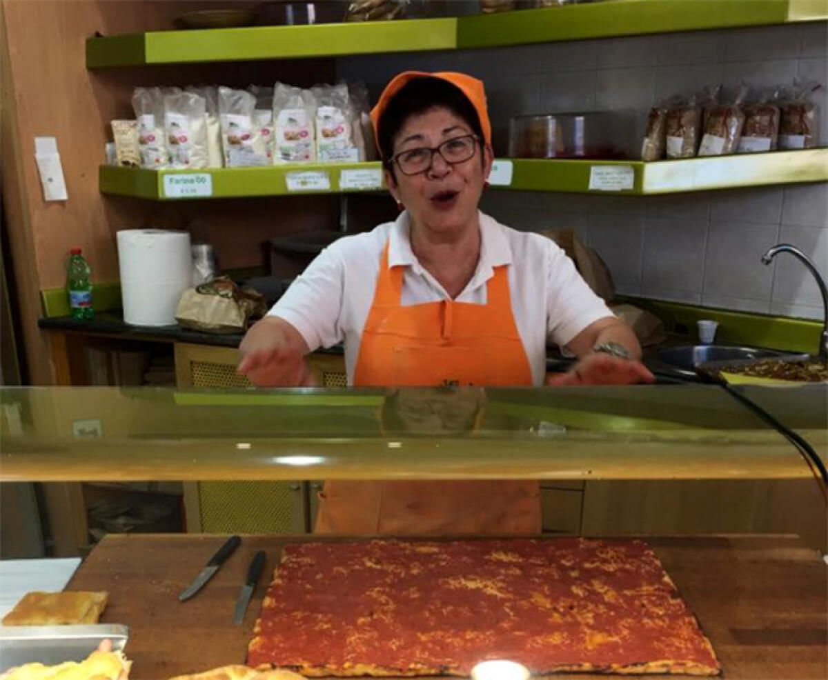 Rossa, bianca o con la mortadella? Bisogna scegliere, perché il panificio Caruso di Aprilia riapre questo lunedì! - 