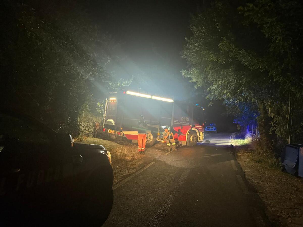 Maxi incendio sui Monti Lepini: al lavoro anche i canadair. La sindaca di Sermoneta: "Situazione sotto controllo" - 