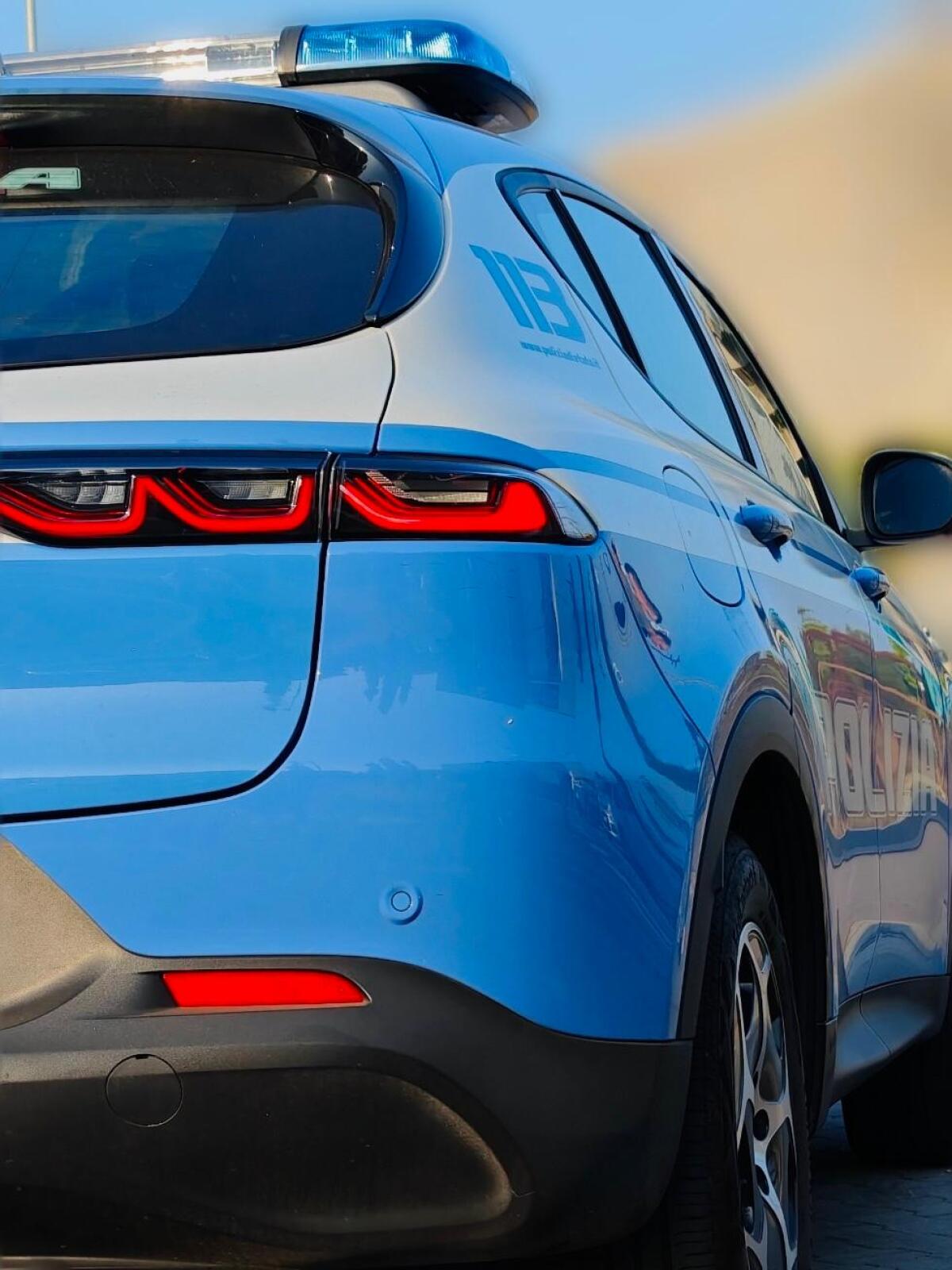 Precipita dal quinto piano. Grave una 17enne di Latina - 