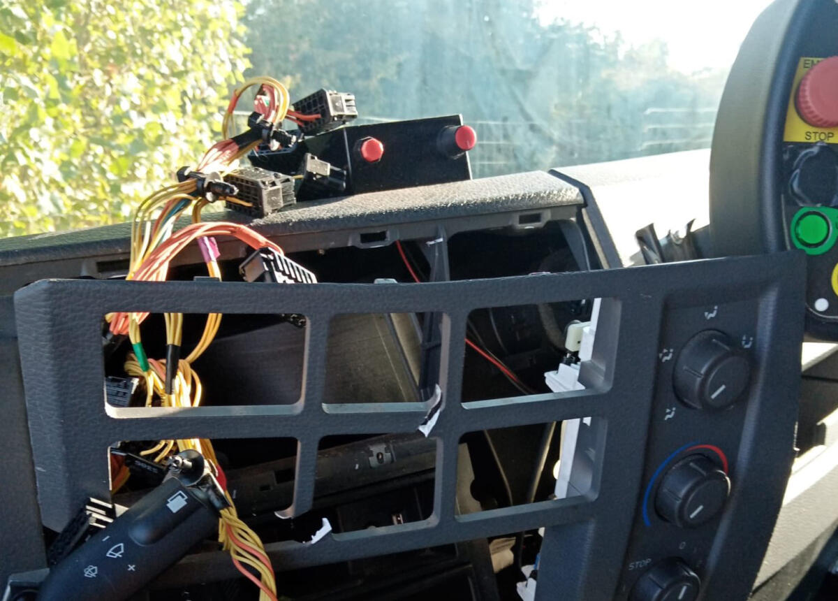 Incursione notturna all'isola Ecologica di Lanuvio: "Danni e furto di carburante dai mezzi della Volsca Ambiente" - 