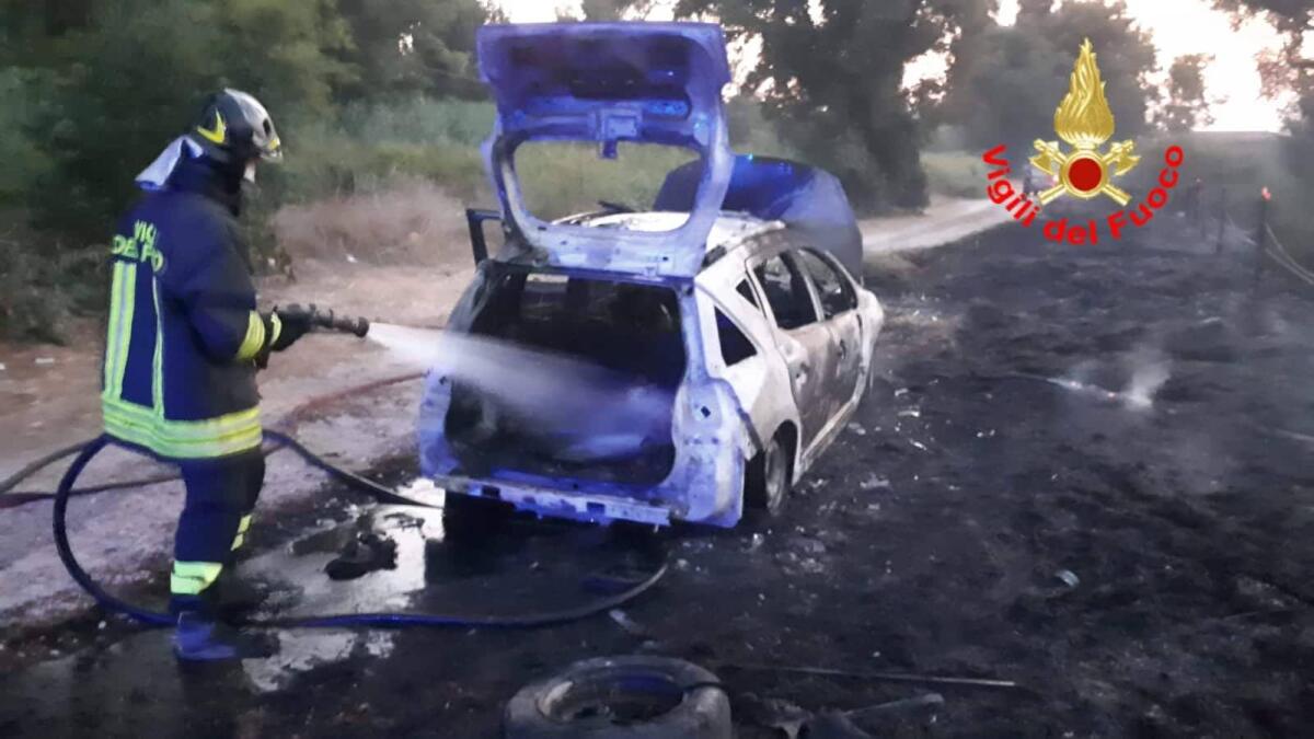 Incendio d'auto a Latina, si indaga - 