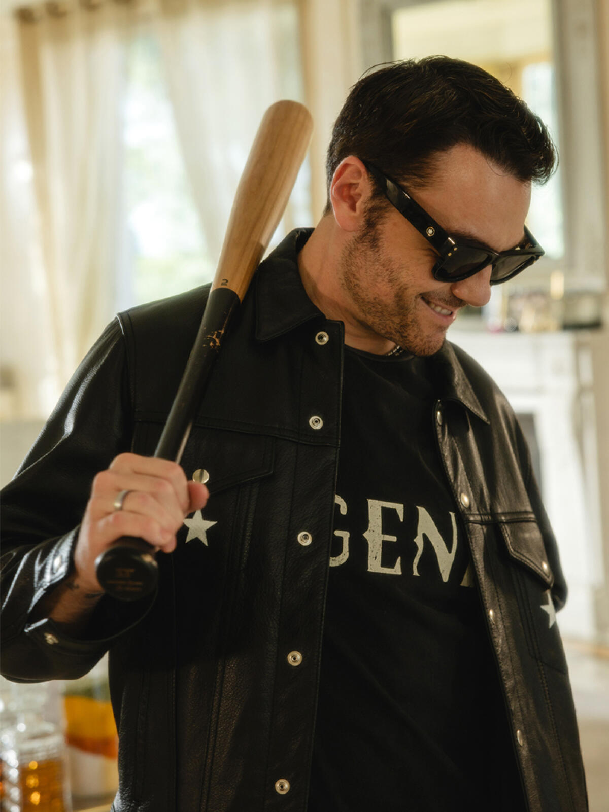 TIZIANO FERRO torna con il nuovo singolo "CUORE ROTTO". Da questo venerdì 5 settembre in radio e in digitale. - 