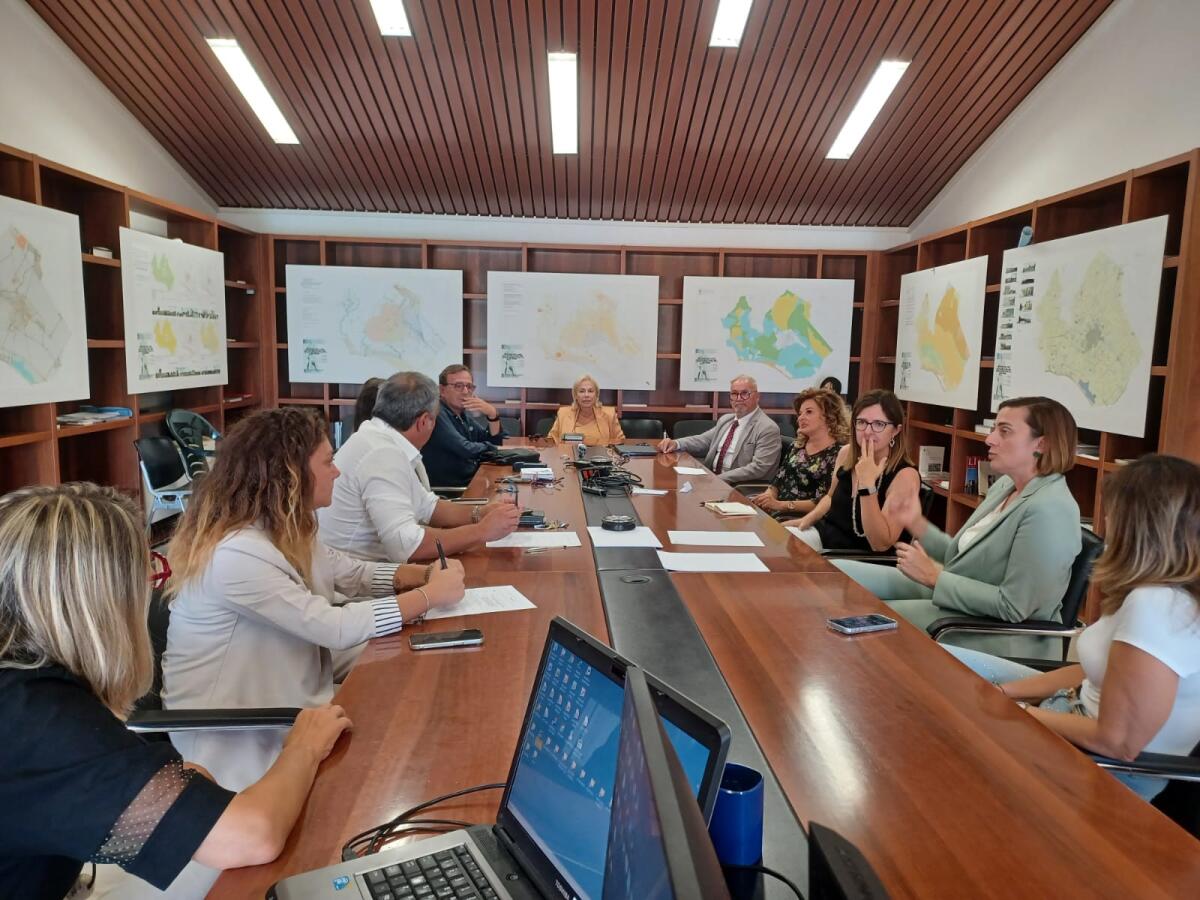 Amianto nel pavimento della scuola di via Tasso, a Latina: reperite le aule per le 15 classi della primaria. - 