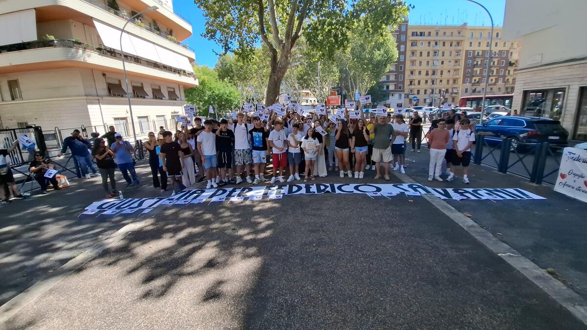 VIDEO - Giustizia per Federico: manifestazione questa mattina davanti al Riesame. Lunedì si saprà se sono stati concessi i domiciliari a Sacco - 