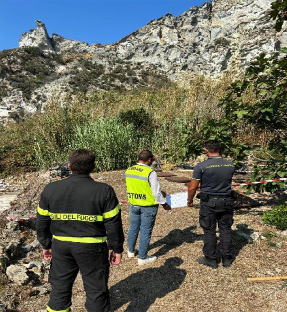 Sequestrato a Palmarola un impianto di produzione di energia elettrica e di depositi di gasolio non autorizzati. - 