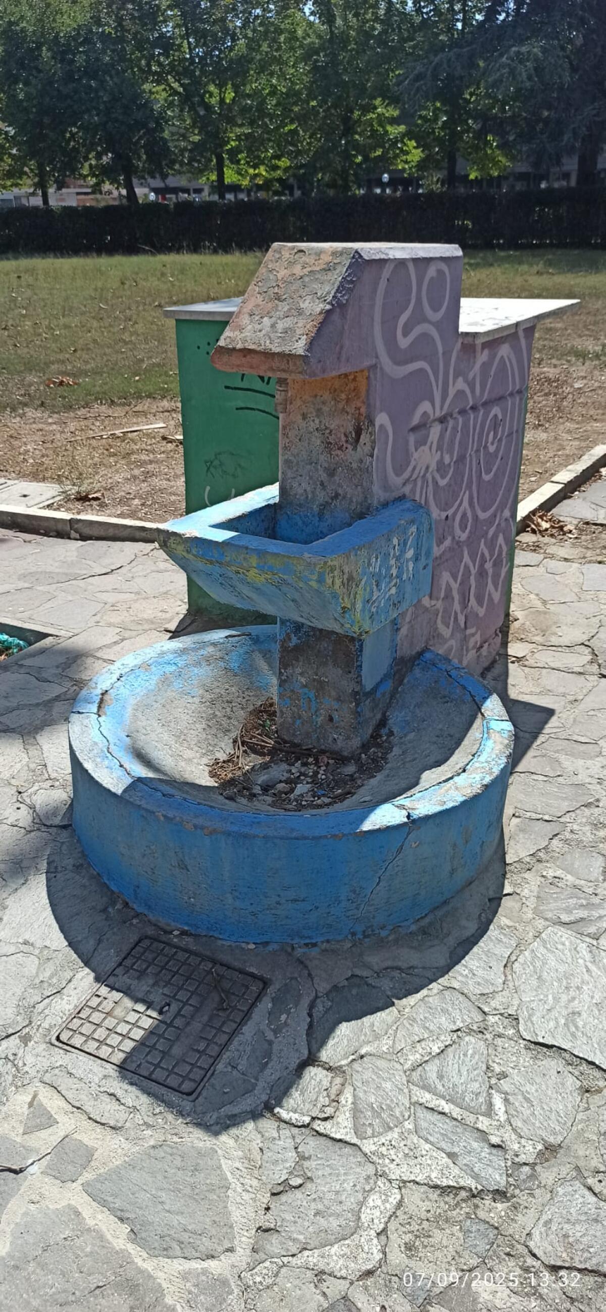 Aprilia, fontanelle fuori uso in diversi parchi ed aree cani della città. Comune e Acqualatina intervengano. - 