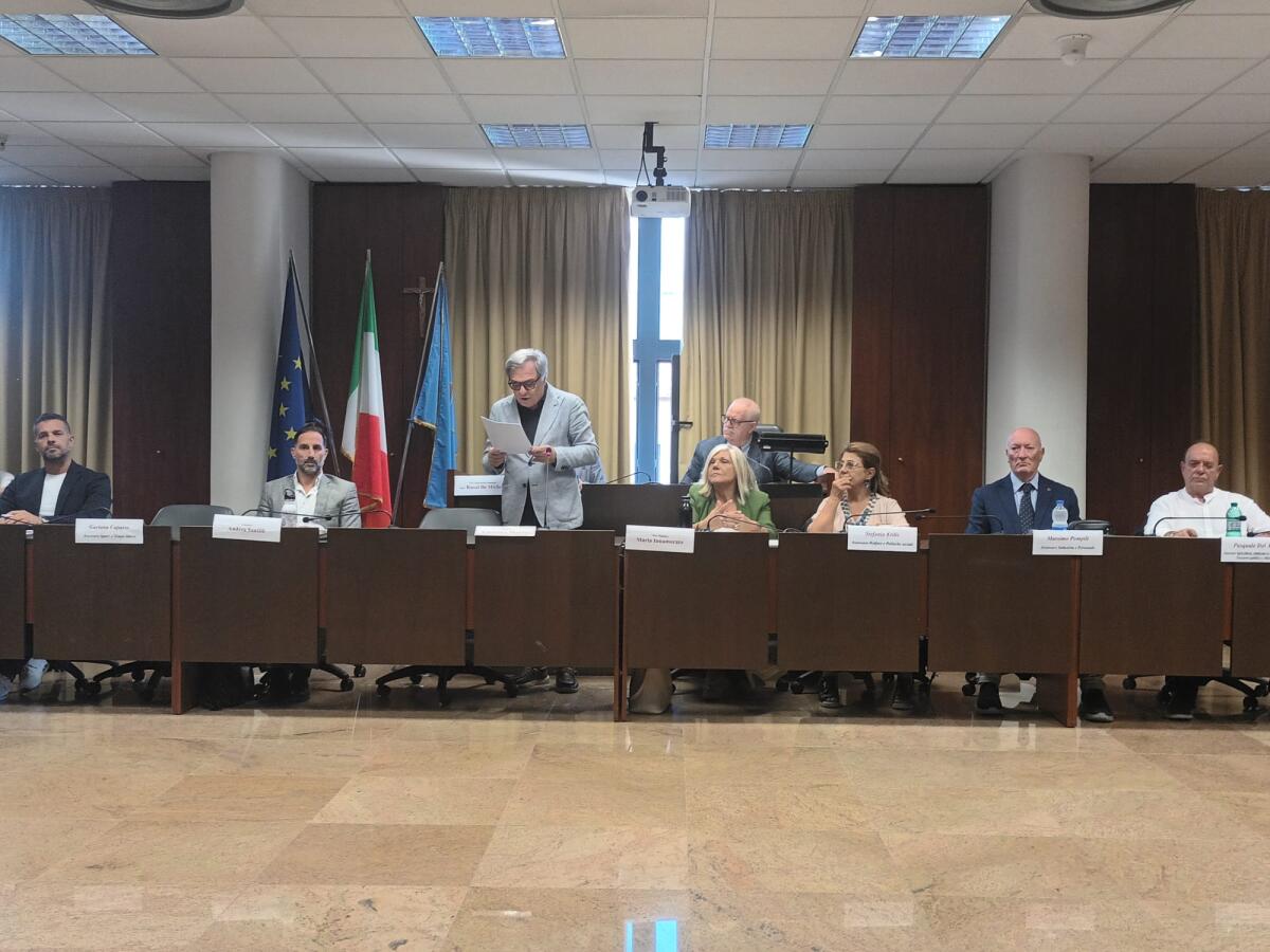 Consiglio a Cisterna, tra bilancio consolidato e “trasparenza” e affidamenti della Cisterna Ambiente. - 