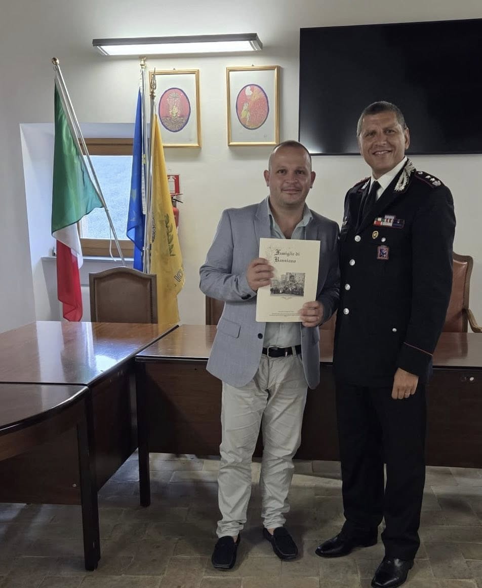 il Sindaco di Bassiano, Giovanbattista Onori, con il Colonnello Guida