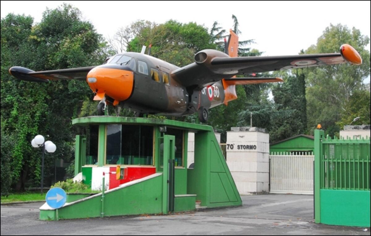 Disastro aereo a Sabaudia. Funerali di Stato martedì per il Colonnello Simone Mettini e l’allievo Lorenzo Nucheli. - 