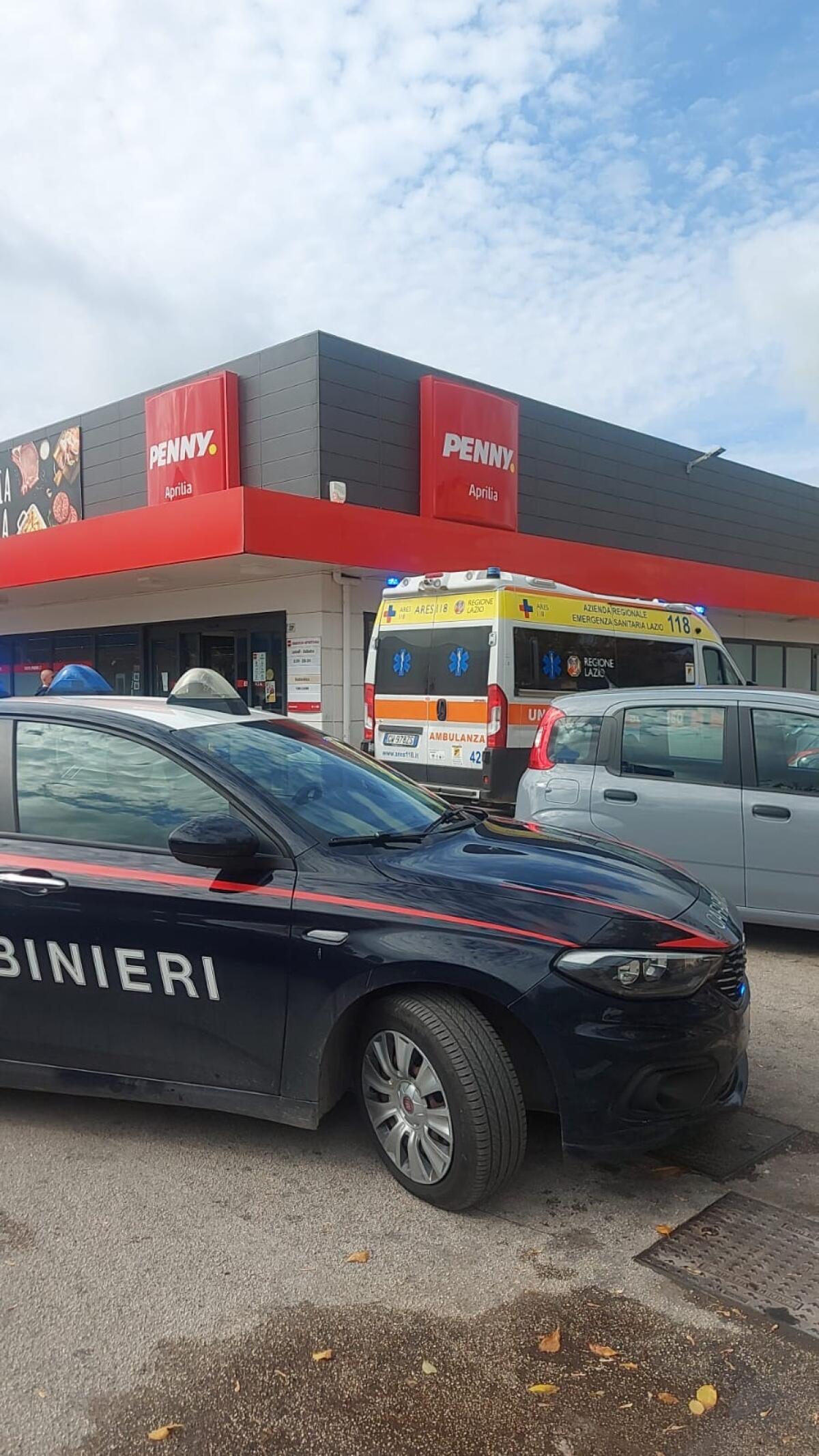 Aprilia - Commette un furto poi accusa un malore, accertamenti dei carabinieri - 