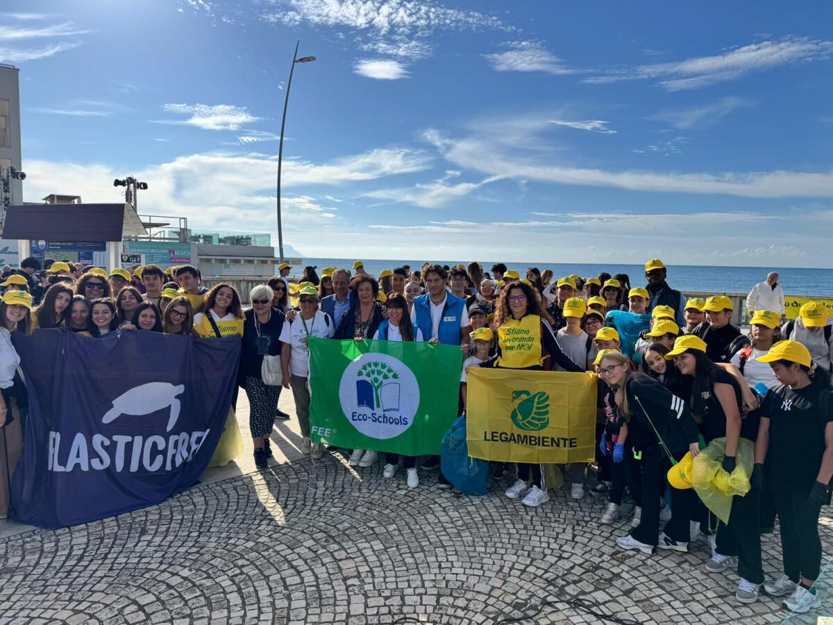 Puliamo il mondo a Latina, raccolti 379 kg di rifiuti - 