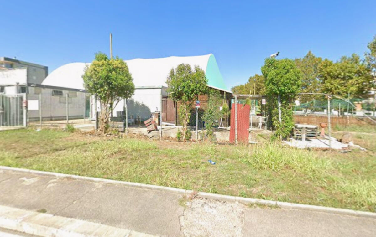 Aprilia - Furto all'interno del pallone tensostatico, 46enne denunciato - 