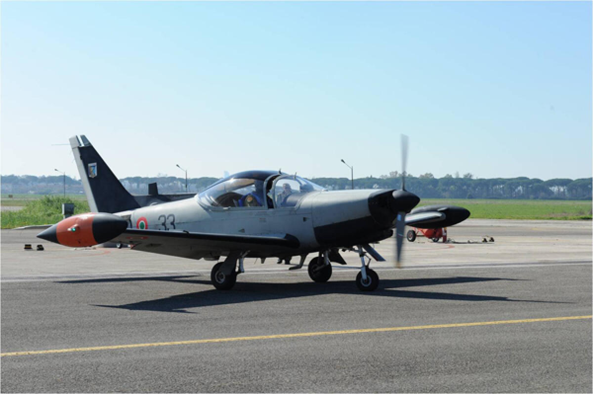 Aperta la camera ardente al Comani di Latina per il colonnello Mettini e per l'allievo pilota Nucheli - 