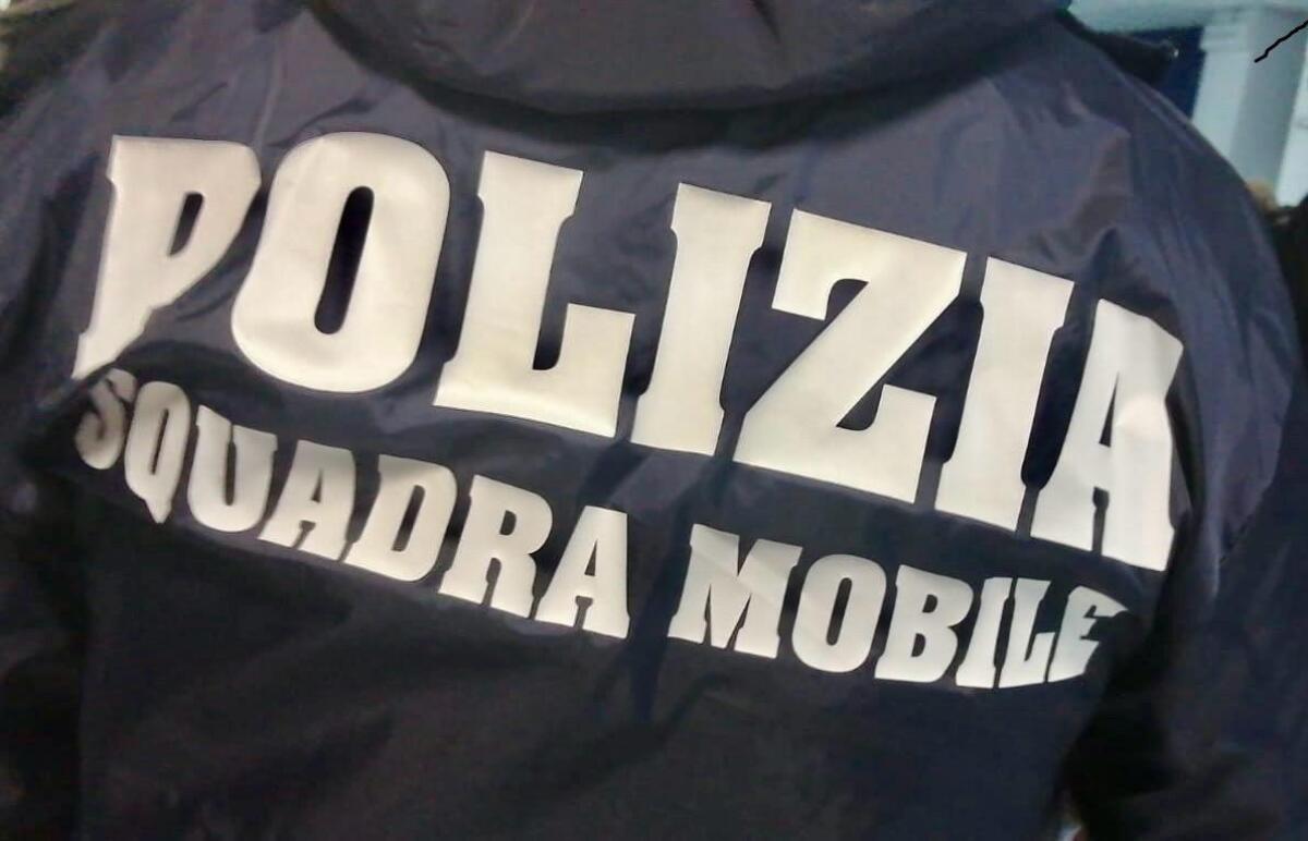 Minorenne aggredito alle autolinee di Latina con lo spray urticante - 