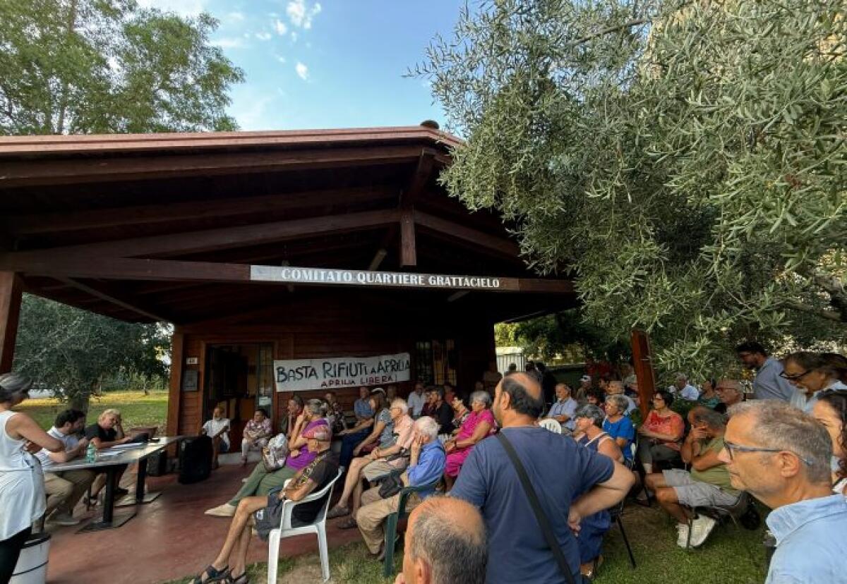 Aprilia - Lite durante l'assemblea contro la discarica, Boi e Casari fanno "pace" - 