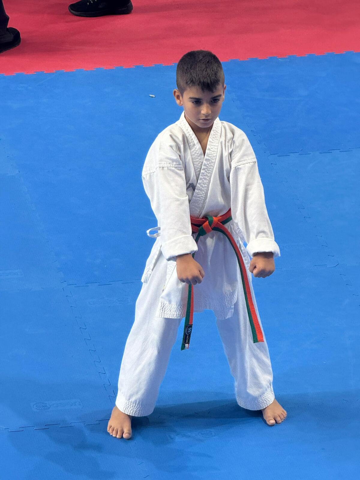 Karate, gli atleti pontini della Pisanti Sport Power brillano al Campionato Regionale CSEN Lazio di Velletri. - 