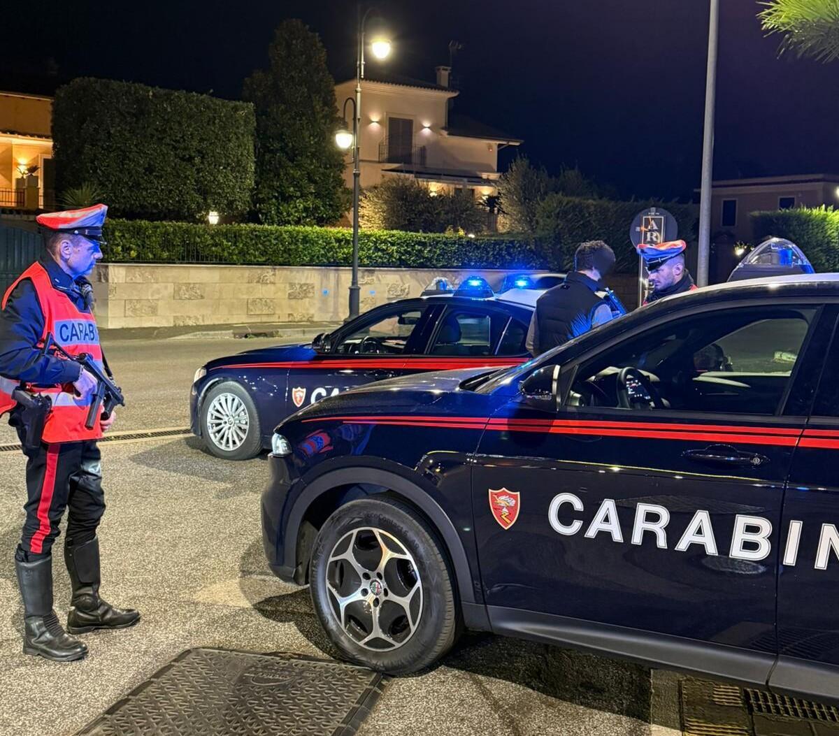 Controlli dei carabinieri in occasione della Sagra dell'Uva di Marino, 8 patenti ritirate - 