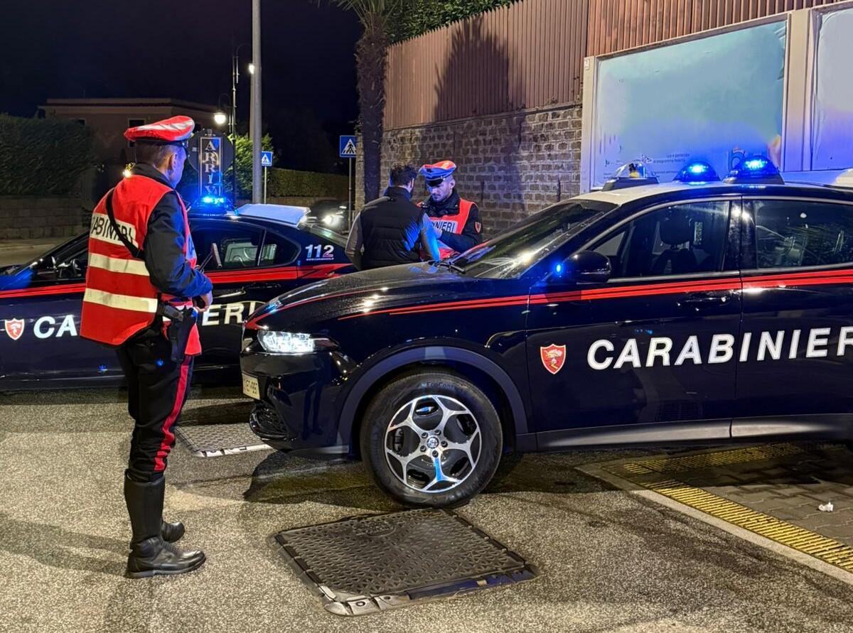 Mala movida sul lago Albano, controlli in un bar-ristorante: multa da 45mila euro - 