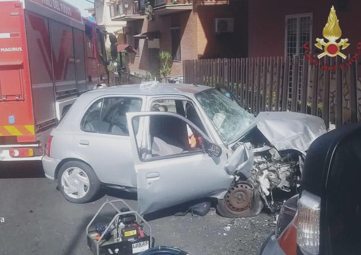 Un pensionato di 83 anni muore in un incidente a Fonte Nuova, a Roma. - 