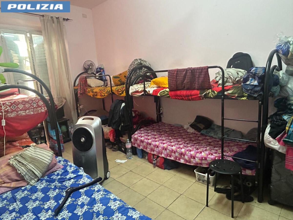 B&B abusivo trasformato in dormitorio clandestino. Scatta il sequestro preventivo della struttura. - 