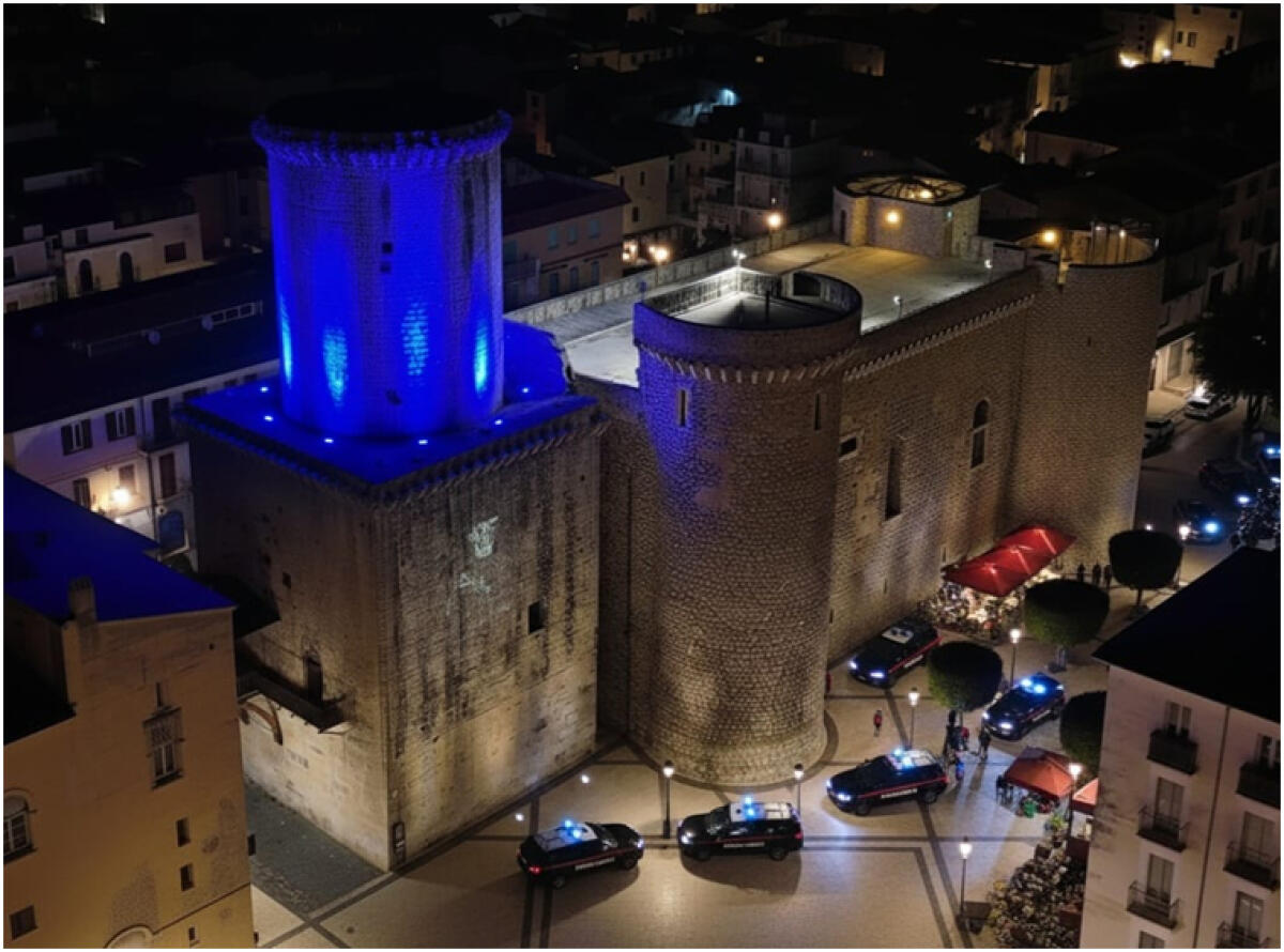 Pedina la ex tutto il giorno, incastrato dalle telecamere: in arresto - 