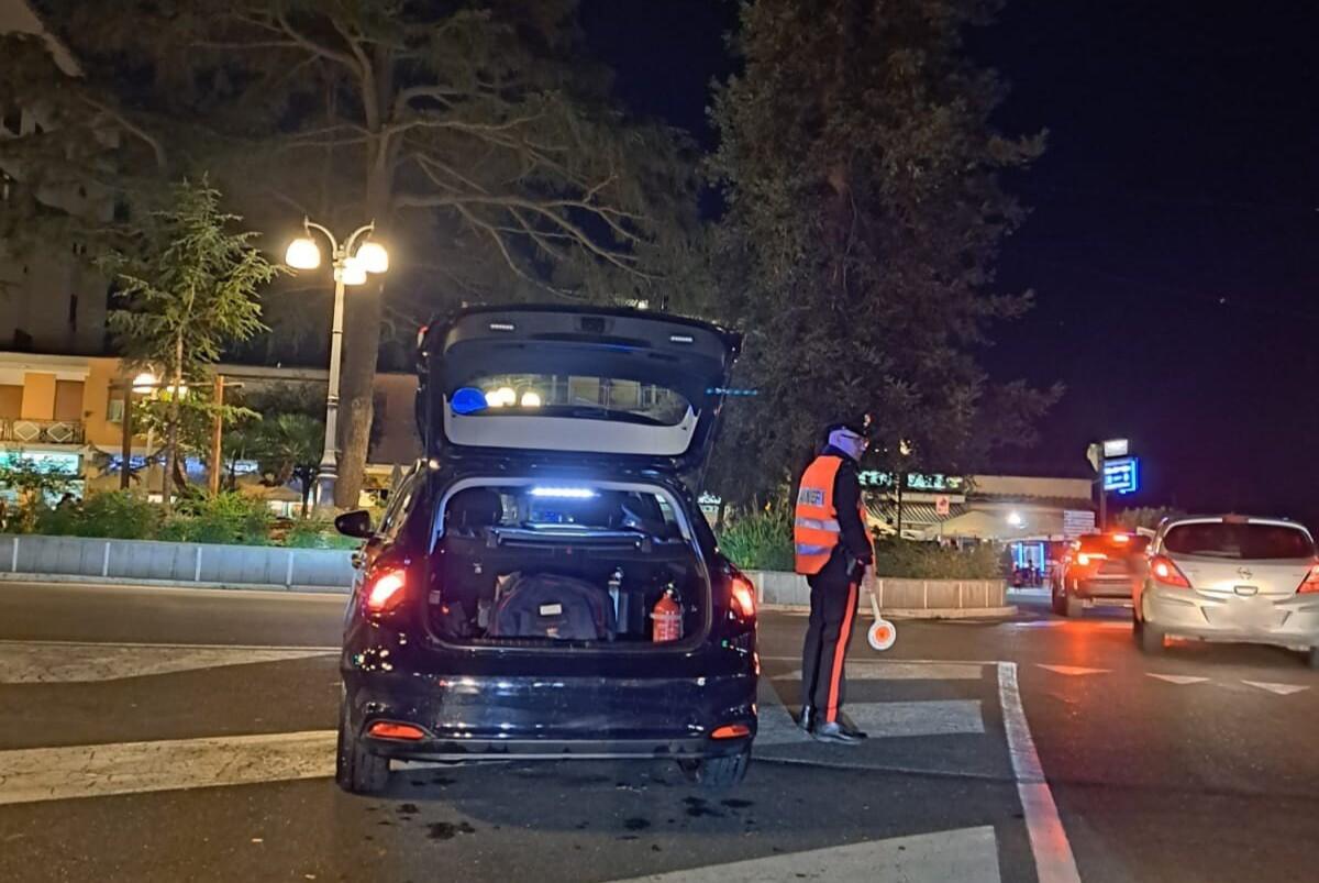 Controlli ad Ariccia e Velletri la notte di Halloween: 2 arresti per droga, sanzioni per 21mila euro - 