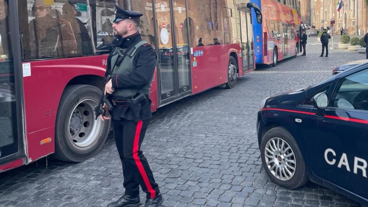 Weekend di Ognissanti a Roma: stretta dei Carabinieri contro i borseggiatori. Sei arresti per furto. - 