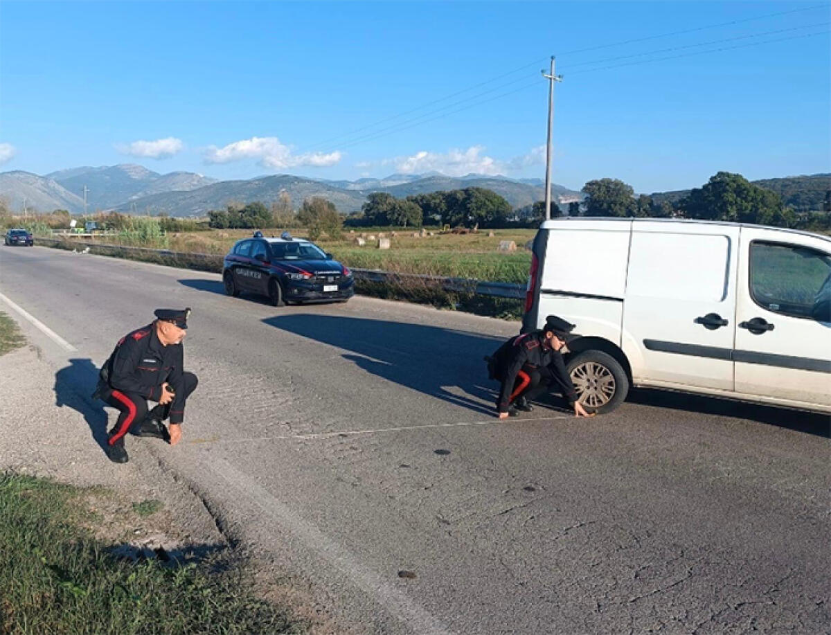 Violento incidente tra un furgone e una bici elettrica nel sud pontino. Un uomo elitrasportato a Roma. - 