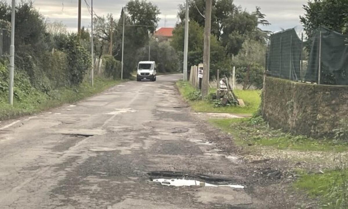 Bilancio 2026, Ardea Domani: stanziamo soldi per rifare via Strampelli - 