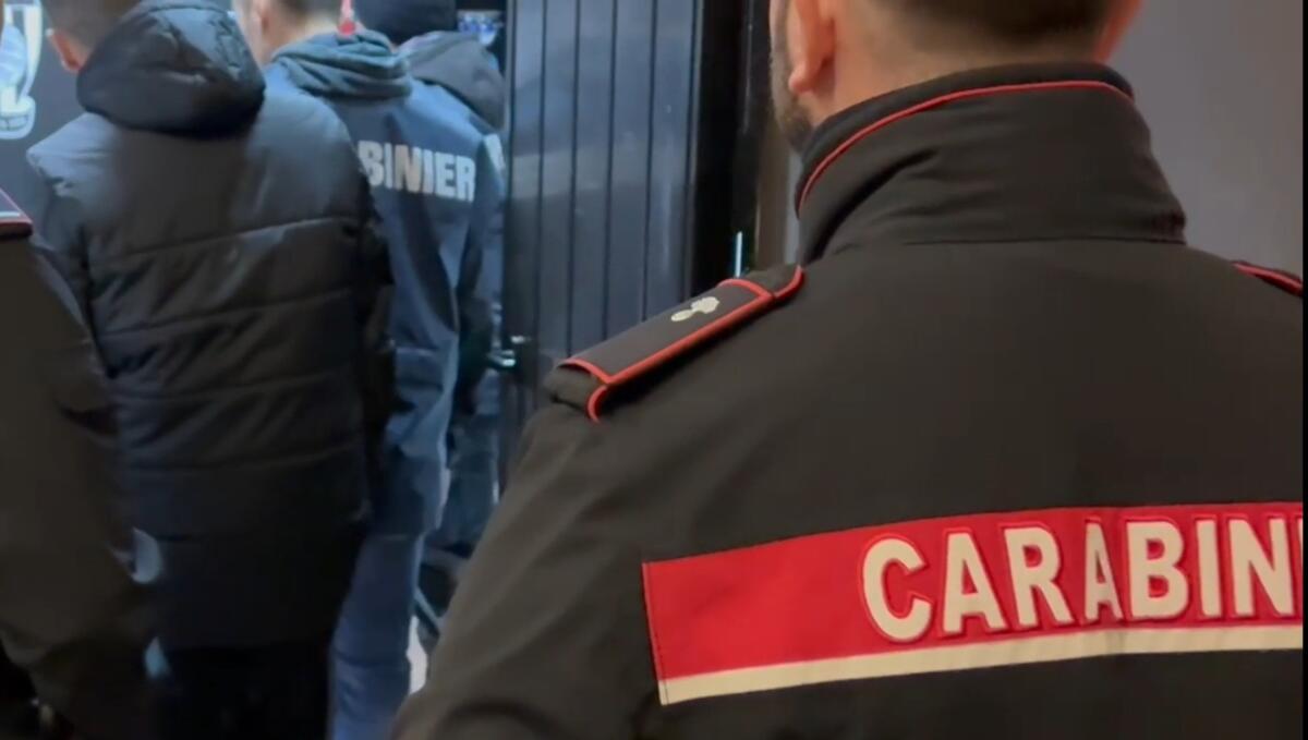 Manomettevano gli sportelli bancomat: 3 cyber criminali arrestati dai Carabinieri della Compagnia di Frascati. - 