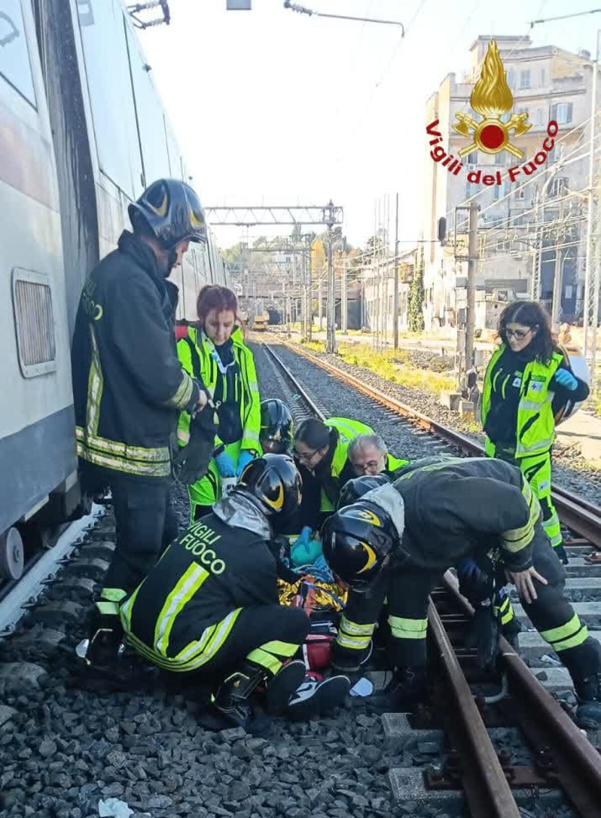 Giovane investito sulla Metro B a Roma, è in codice rosso. - 