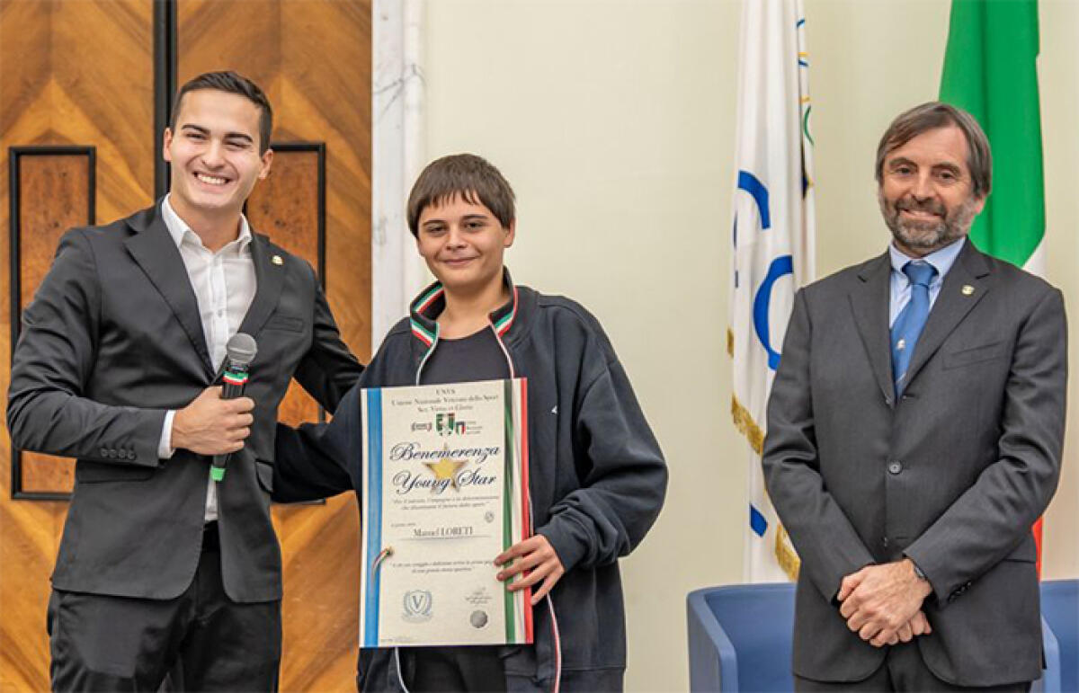 “Atleti dell’anno 2025”, il 15enne di Aprilia Manuel Loreti, atleta di kickboxing, premiato al Coni. - 