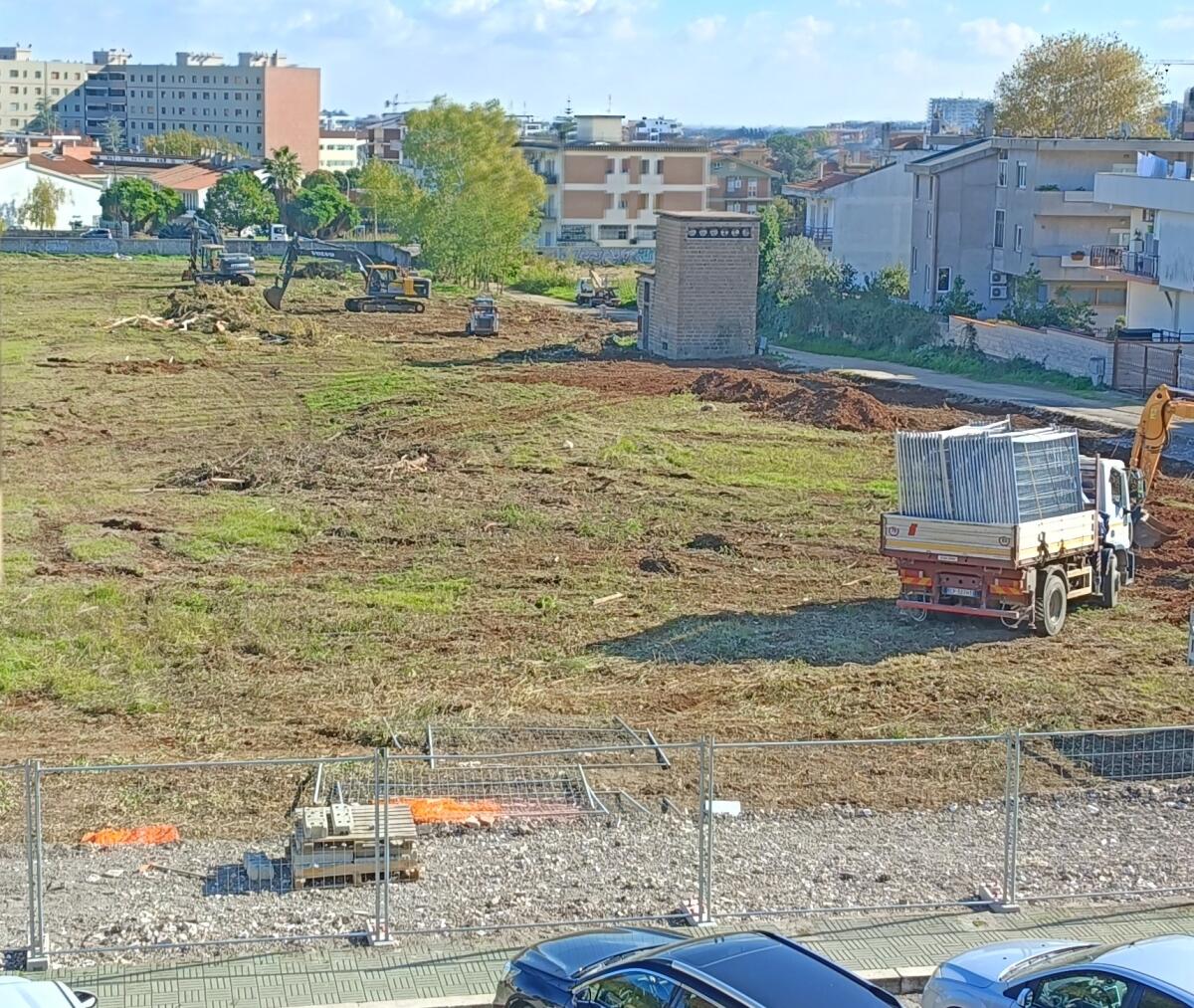 Aprilia - Rifiuti e degrado all'ex Bullonificio, scatta la bonifica - 