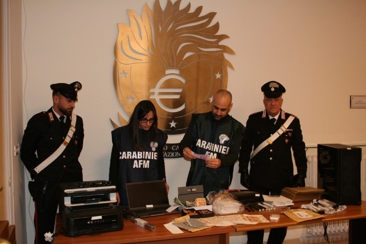 Operazione “Vulcano”, arrestato un falsario e smantellata una stamperia clandestina di euro falsi. - 