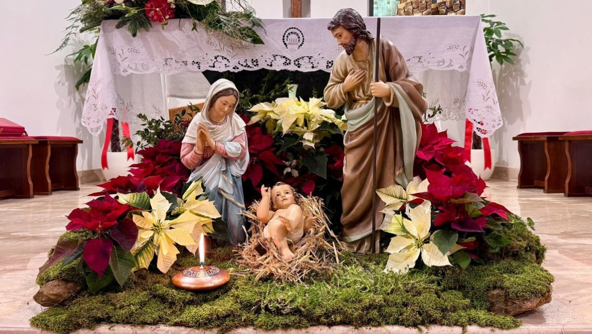 Esplodono un petardo e danneggiano il presepe nella chiesa di Sezze Scalo.  - 