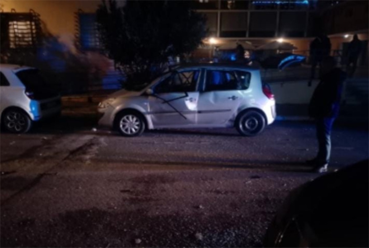 Un nuovo attentato esplosivo all’alba a Latina: una bomba carta fa saltare in aria un’auto in via Corridoni.  - 