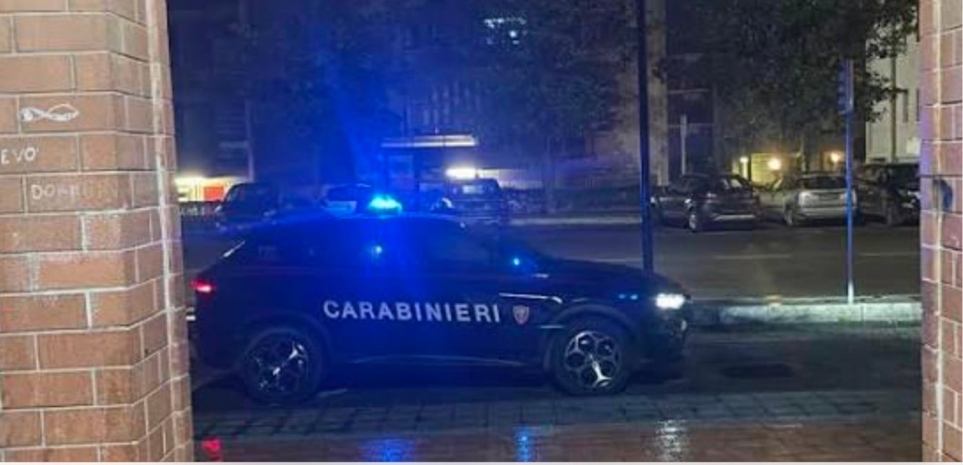 Aprilia - Boato improvviso, poi i carabinieri recuperano zaino con munizioni e bombe carta  - 