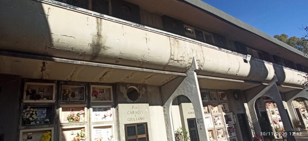 Il Cimitero di Aprilia cade a pezzi, "Ancora nessun intervento" - 
