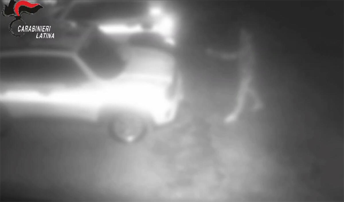 Auto della Polizia Locale in fiamme: arrestato a Sabaudia l’autore. “un gesto eclatante per farsi arrestare”. - 