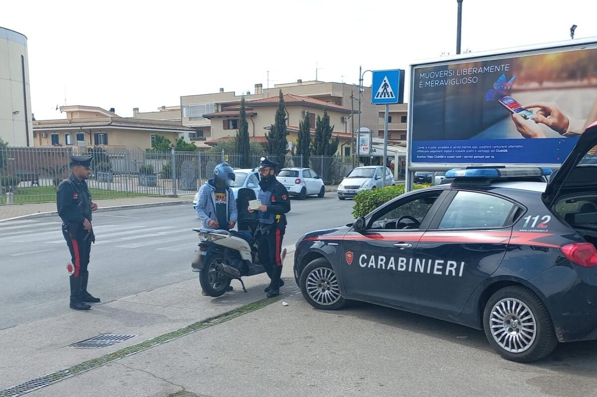 Ardea, allacci abusivi alla rete elettrica pubblica in Largo Milano. Denunciate due persone. - 