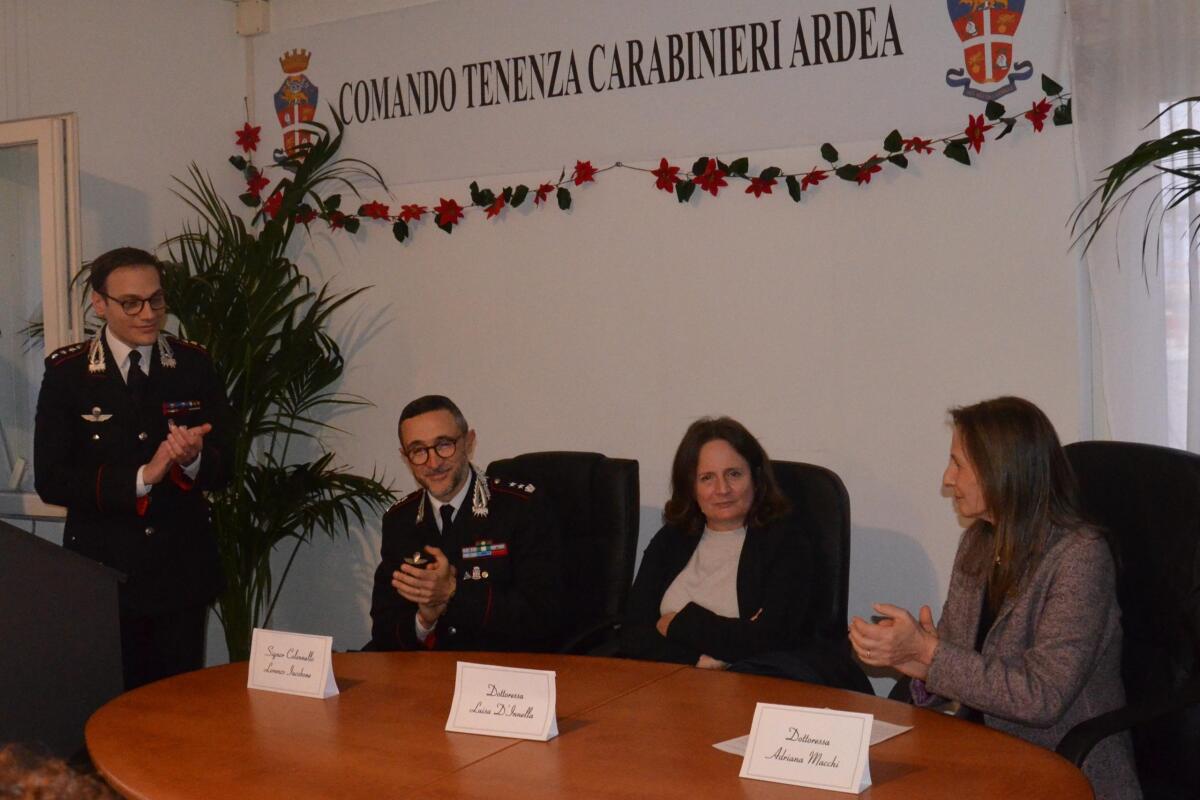 Presso la tenenza dei carabinieri di Ardea inaugurata "Una stanza tutta per sè" - 