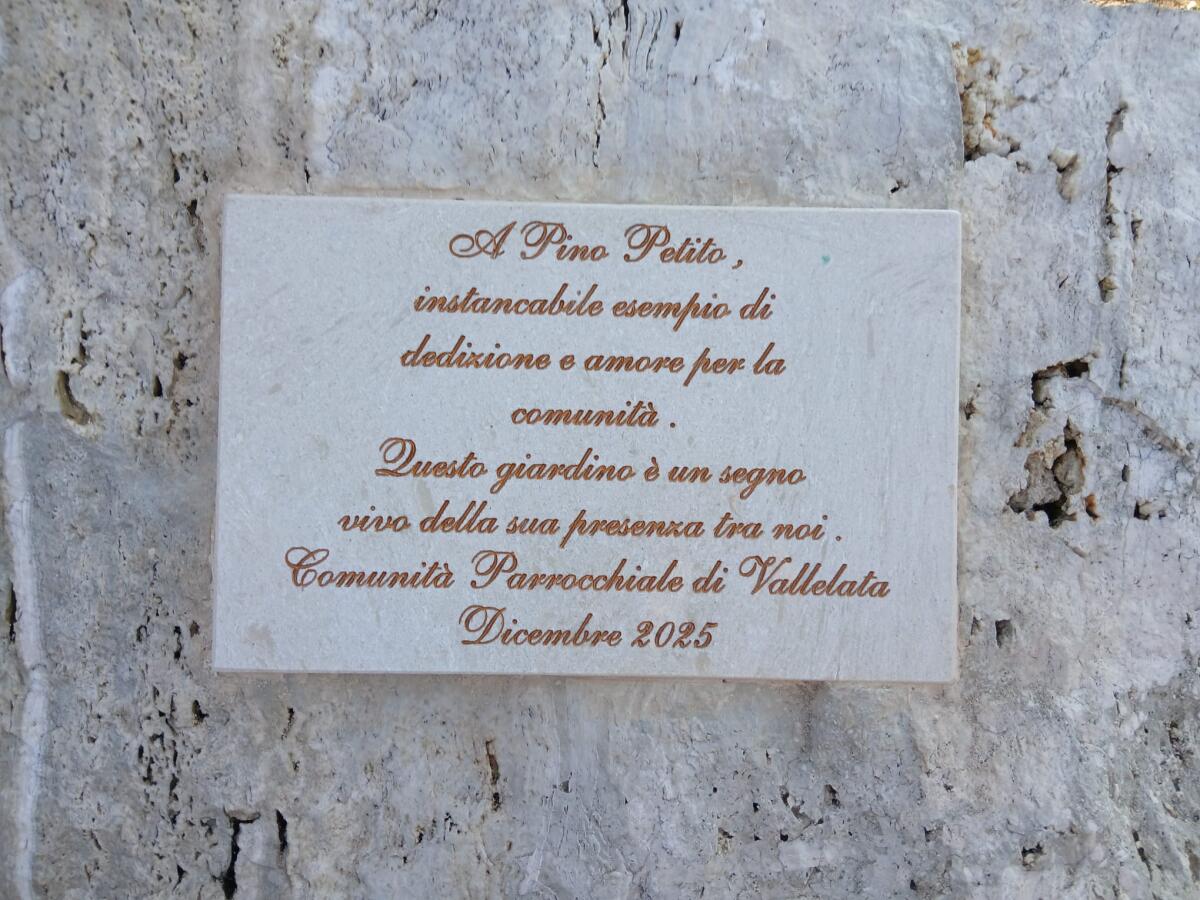 In memoria di Pino Petito: targa e dedicazione del Parco Giochi della parrocchia di Vallelata - 