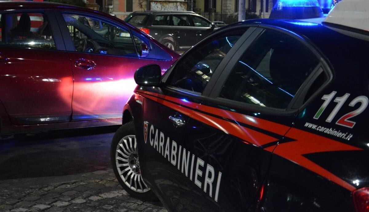 Alla guida con una patente revocata nel 2014, fermato e denunciato - 