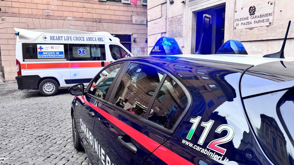 Aggressione omofoba nel cuore della Capitale: i Carabinieri identificano i responsabili, tutti minorenni. - 