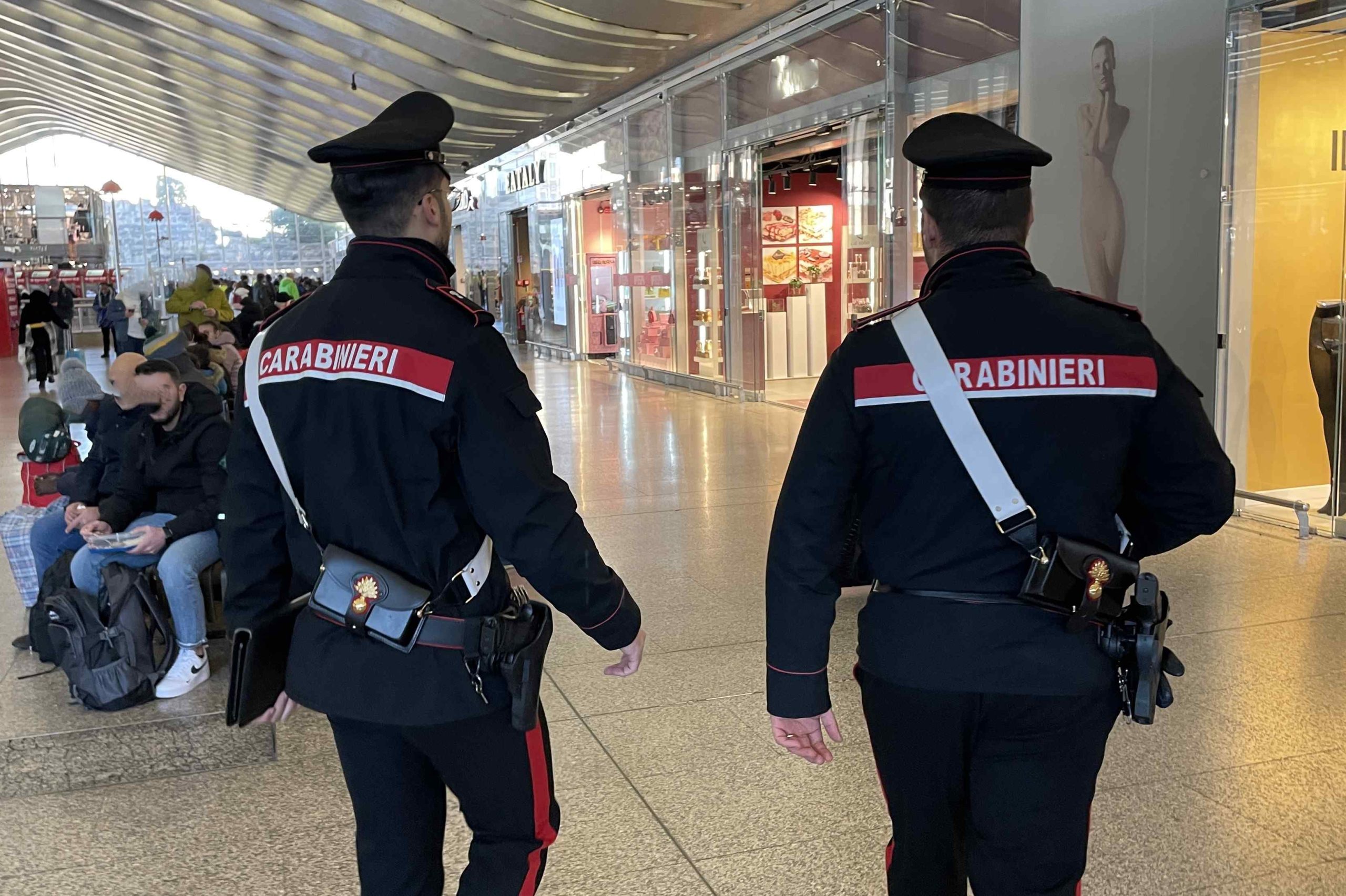 i controlli dei Carabinieri alla stazione Termini