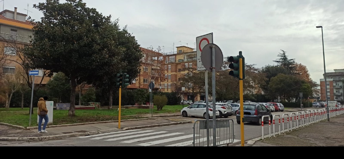 caos semafori ad Aprilia