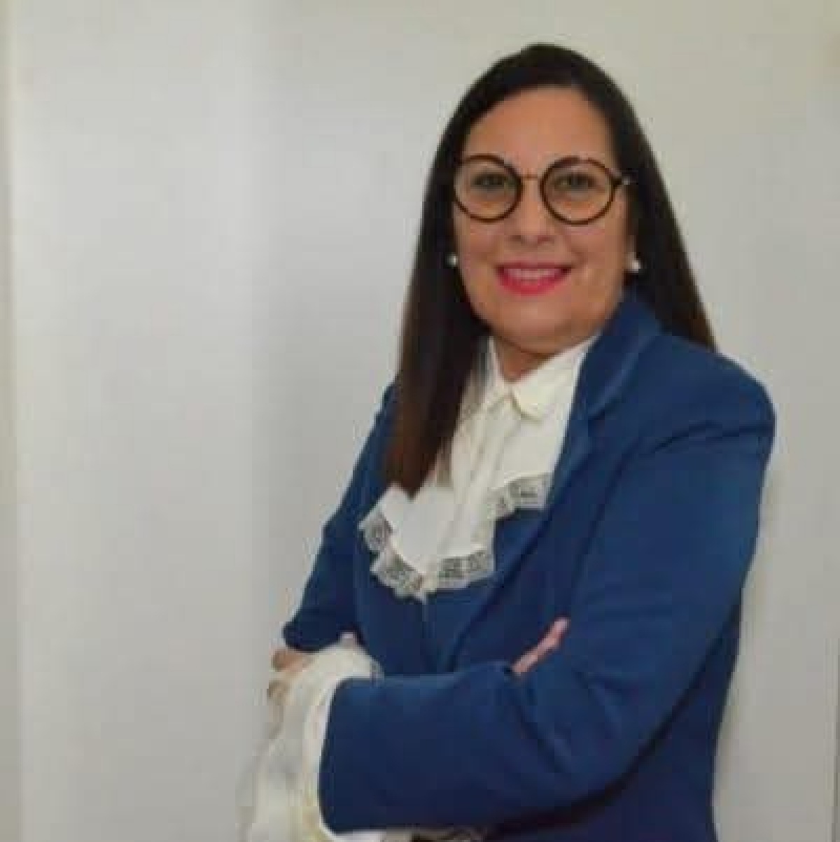 Ardea, a fuoco l'auto della consigliera comunale di Forza Italia Edelvais Ludovici. - 