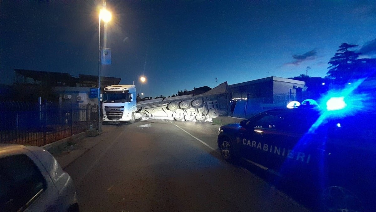 Nettunense chiusa al traffico, in entrambi i sensi di marcia. - 